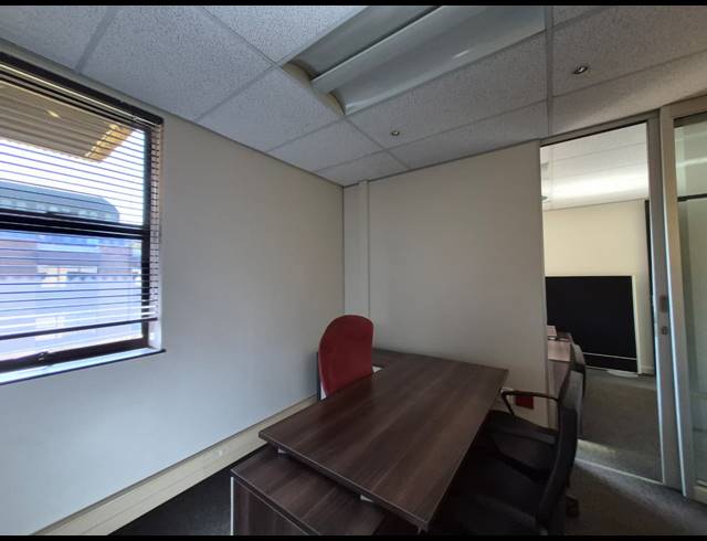 282M² OFFICE TO LET IN ROSEBANK